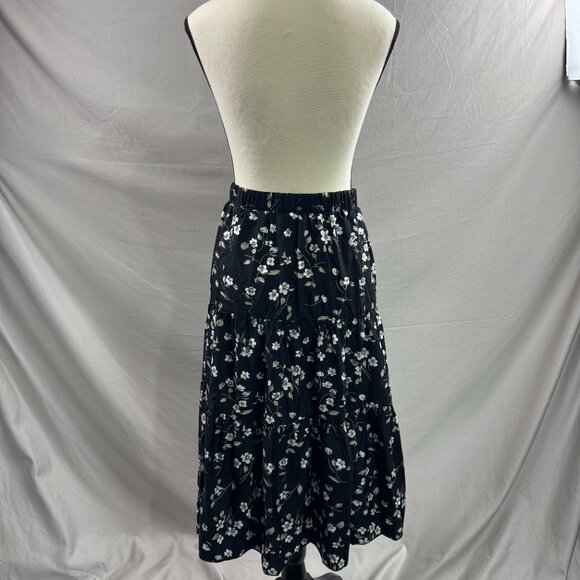 Black Frenchy Ditsy Floral Midi Skirt - Picture 8 of 9